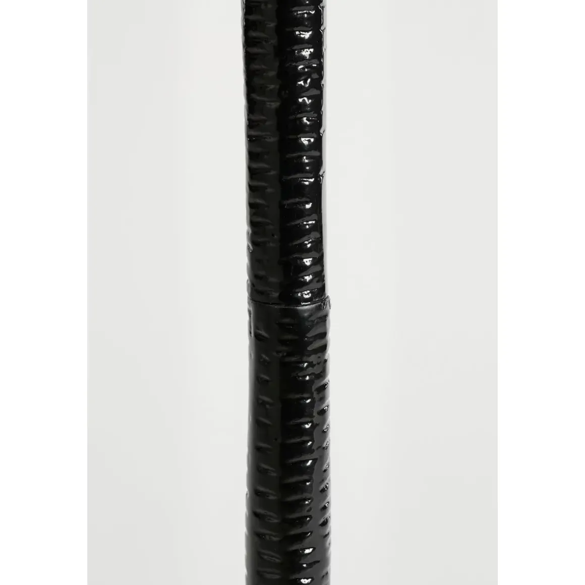 Colin Bijzettafel – H58 x Ø34 cm – Gerecycled Aluminium – 100% FSC – Zwart