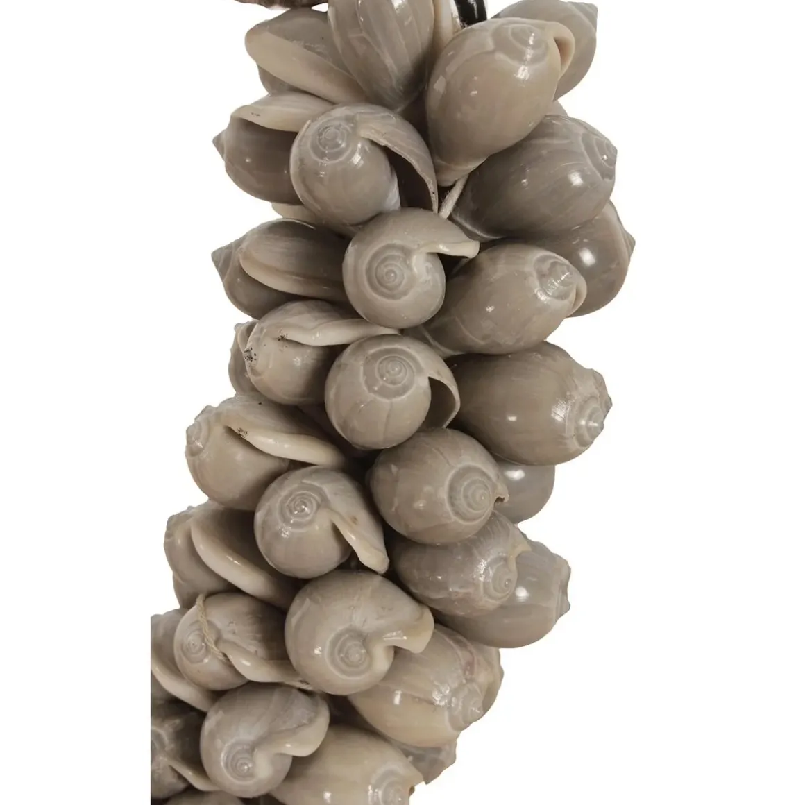J66 Kleine schelpenketting ornament op voet