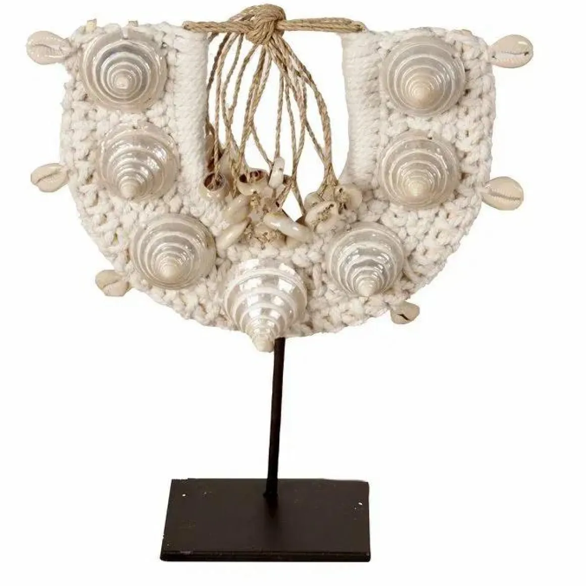 J67 kleine schelp ornament op voet standaard