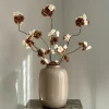 Taupe sand vaas met beige bruine zijden bloesemtakken